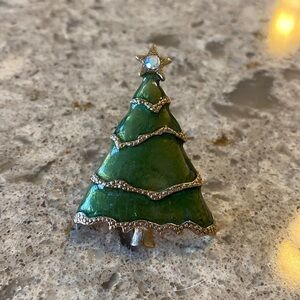 Christmas tree pin